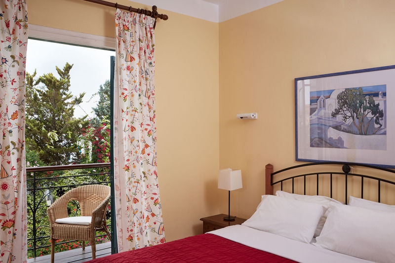 Spetses Retreat Accommodation Exterior photo