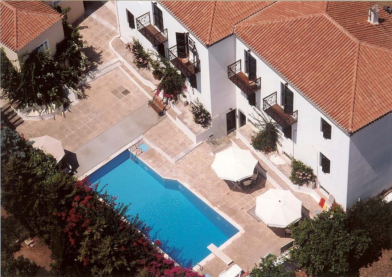 Spetses Retreat Accommodation Exterior photo