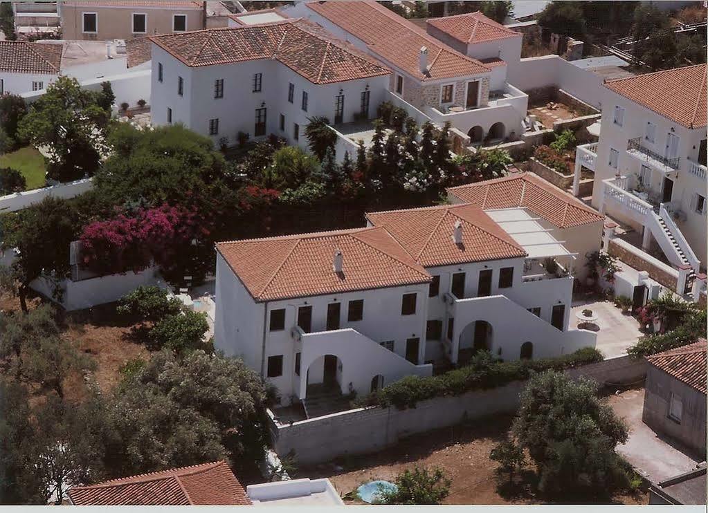 Spetses Retreat Accommodation Exterior photo