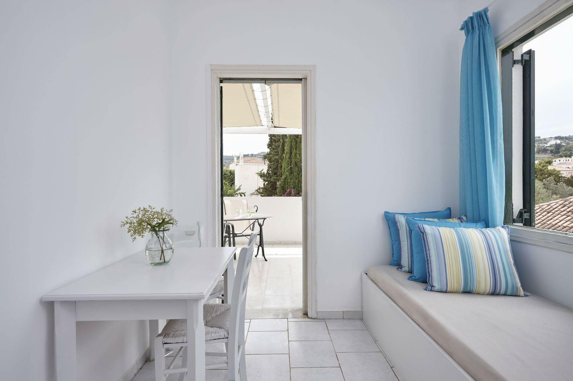 Spetses Retreat Accommodation Exterior photo