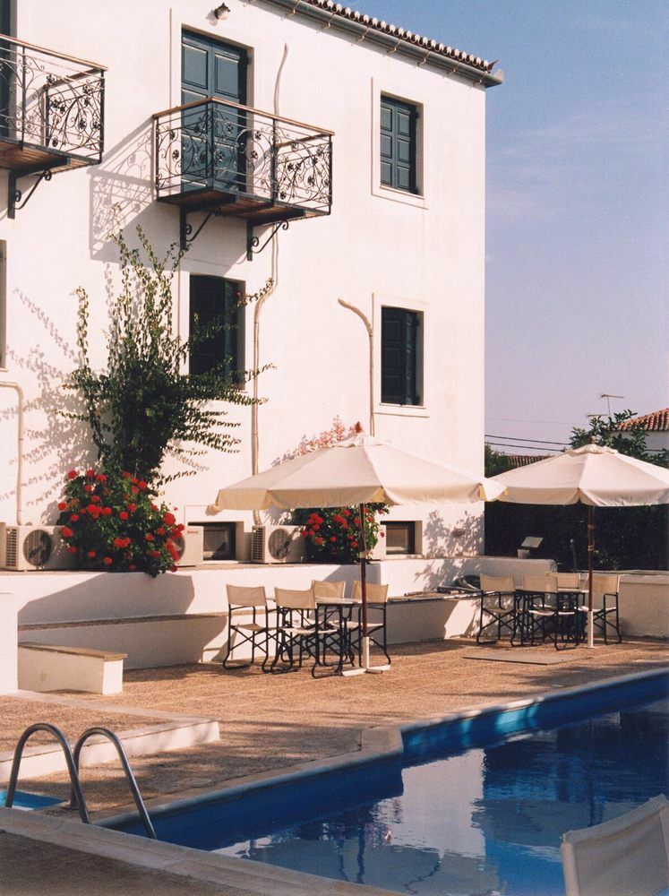 Spetses Retreat Accommodation Exterior photo