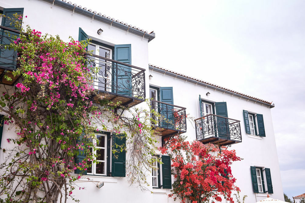 Spetses Retreat Accommodation Exterior photo